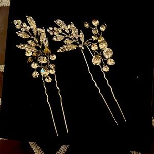 2 Hair picks never used